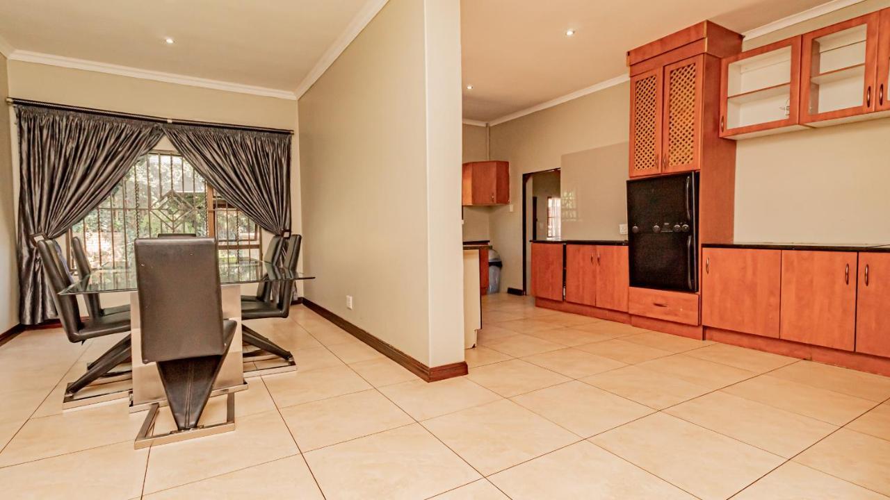See You There Accommodation 1 Centurion Exterior foto