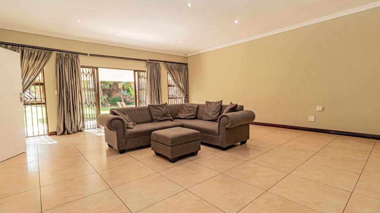 See You There Accommodation 1 Centurion Exterior foto
